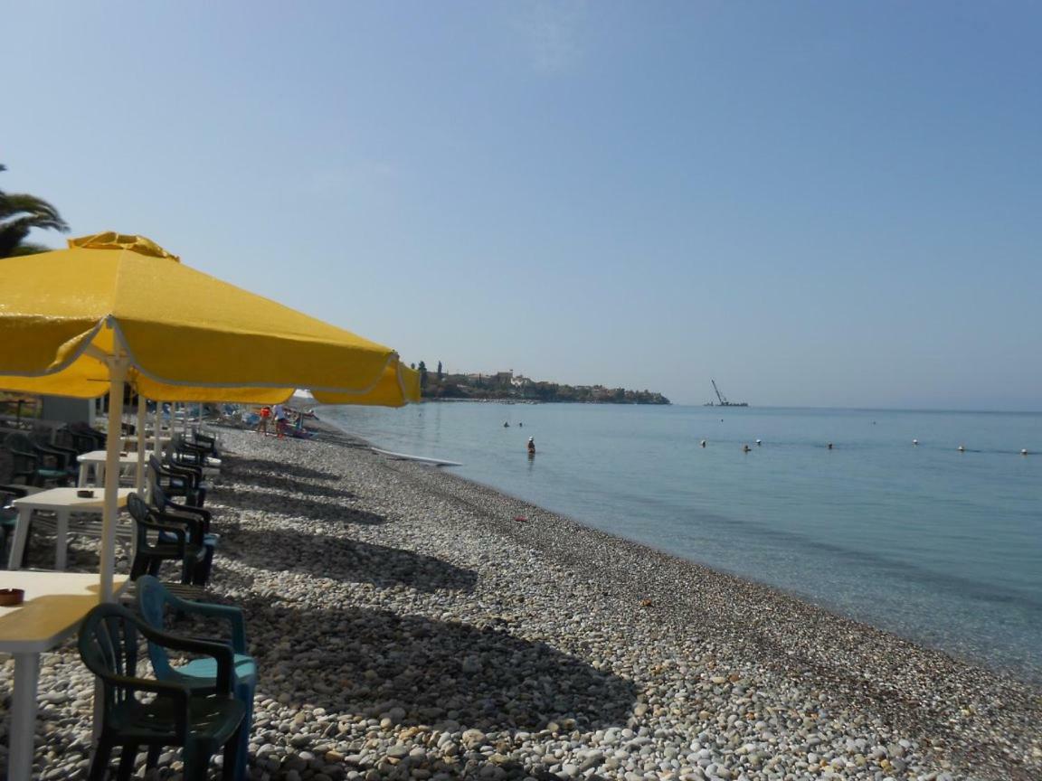 Horizon Aktaion Aparthotel Kalamata Exterior foto